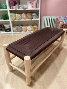 Banc en bois d’eucalyptus tressé en fil de sabra