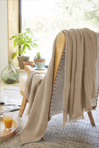 Plaid à franges en gaze de coton unie Gaïa