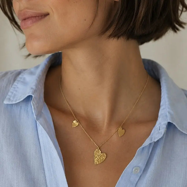 Collier chaine plaqué or et 3 coeurs Alma Sophie Deschamps