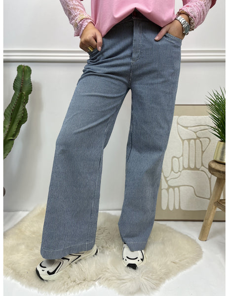 Pantalon Evasé à Fines Rayures