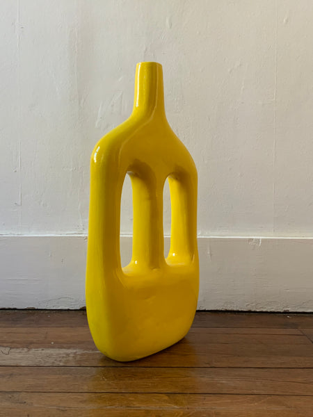 Vase artisanal laqué jaune hauteur 46cm
