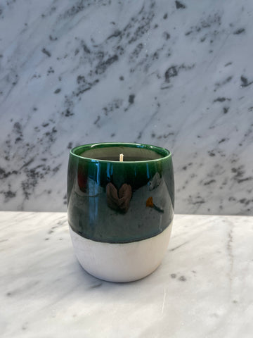 Bougie artisanale bicolore blanc mat et vernis vert